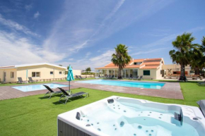 10 bedrooms villa with private pool enclosed garden and wifi at Palmela